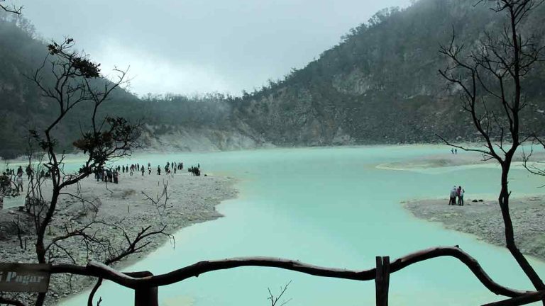 Tempat Wisata Terkenal Di Jawa Barat