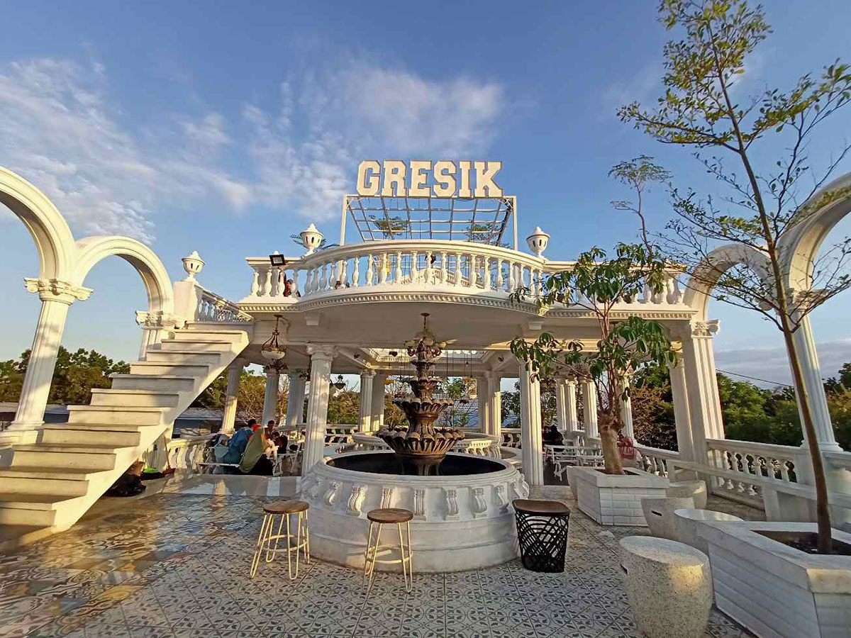 Tempat Wisata Gresik yang Indah dan Murah