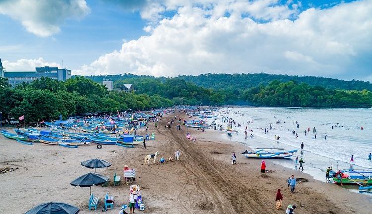 Tempat Wisata Pantai Indah di Jawa Barat
