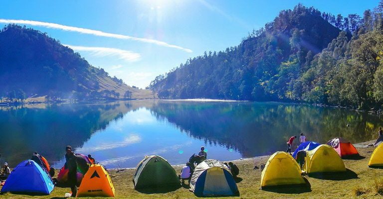 Destinasi Wisata Gunung di Indonesia